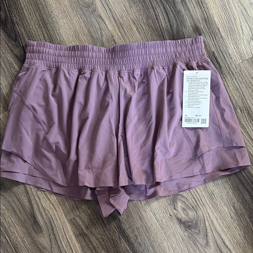 Lululemon Shake It Out High Rise Run Shorts 2.5”